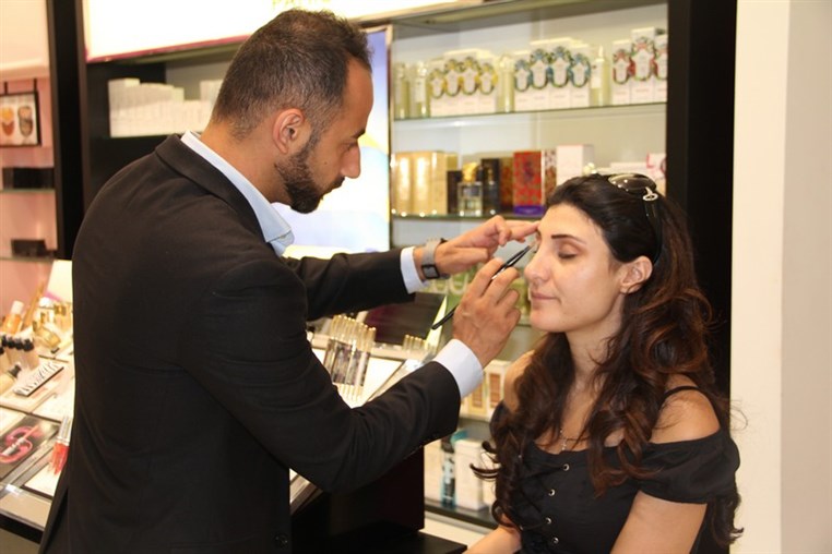 Faces Make up Session